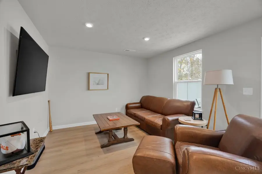 34 Wentworth Lane, Deer Park, OH 45236 - #3