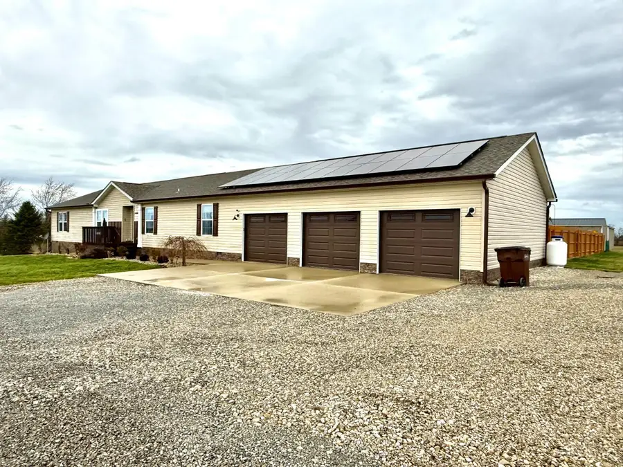 5583 St Rt 753 Se, Wayne, OH 43160 - #3