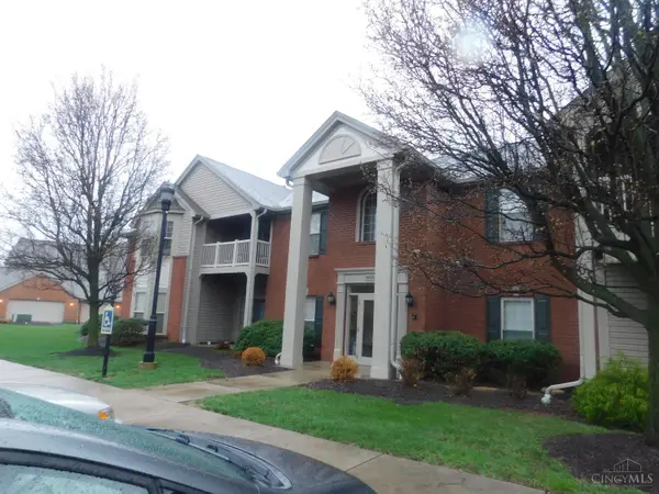 8026 Pinnacle Point Drive #103, West Chester, OH 45069
