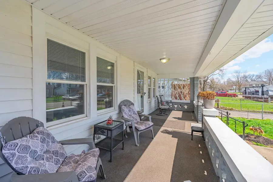 609 Buena Avenue, Middletown, OH 45044 - #3