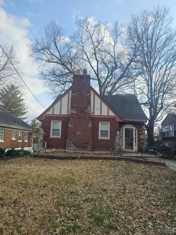 5005 Western Hills Avenue, Cincinnati, OH 45238