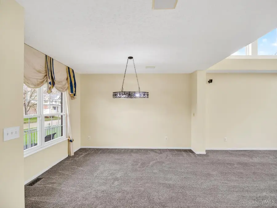 530 Park Place, Union, OH 45244 - #3