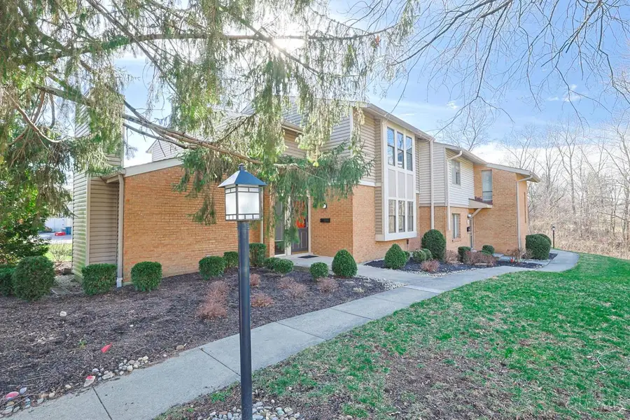 18 Oakwood Court, Springdale, OH 45246 - #3