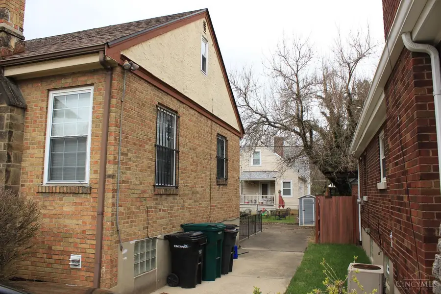 1740 Garden Lane, Cincinnati, OH 45237 - #2