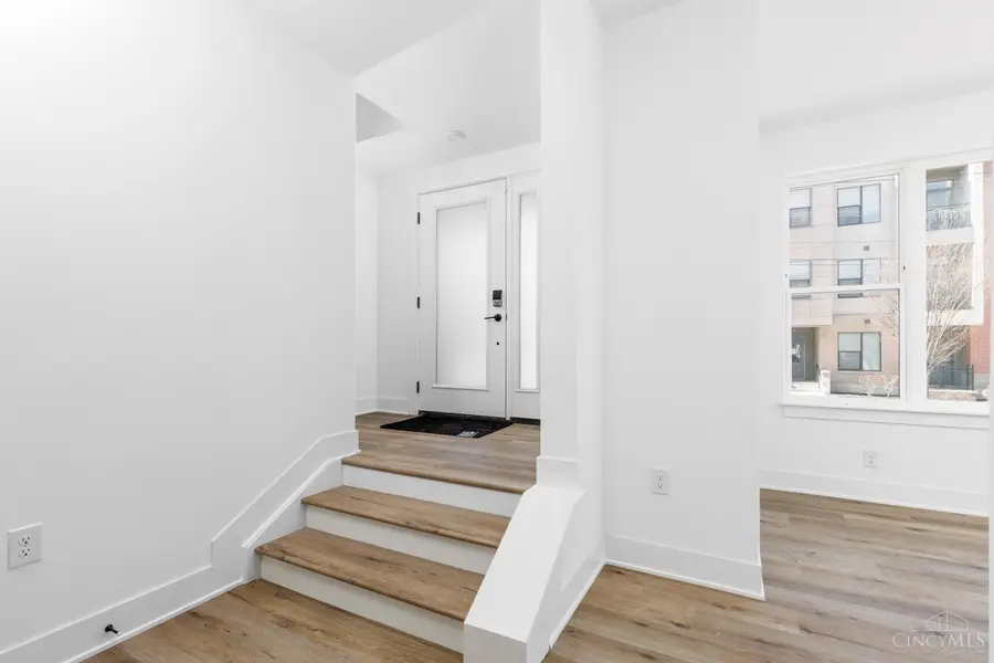 3010 Woodburn Avenue, Cincinnati, OH 45206 - #2