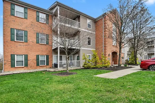 5401 Michelles Oak Court #E, Green Twp, OH 45238