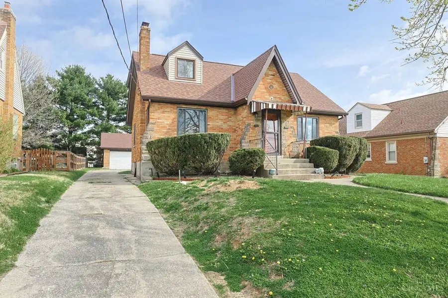 4228 Homelawn Avenue, Bridgetown, OH 45211 - #2