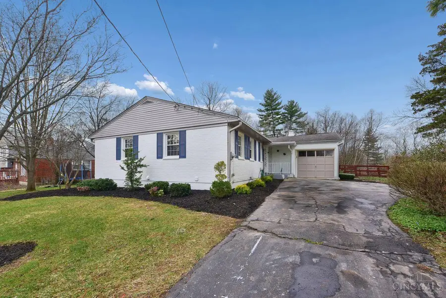 357 Meadowcrest Road, Cincinnati, OH 45231 - #3