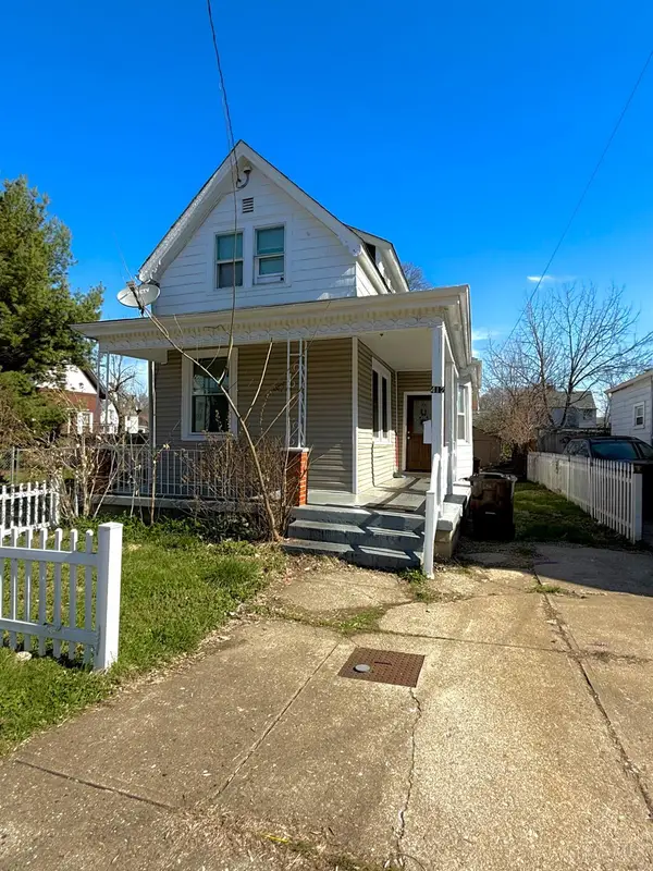 412 Lombardy Street, Elmwood Place, OH 45216