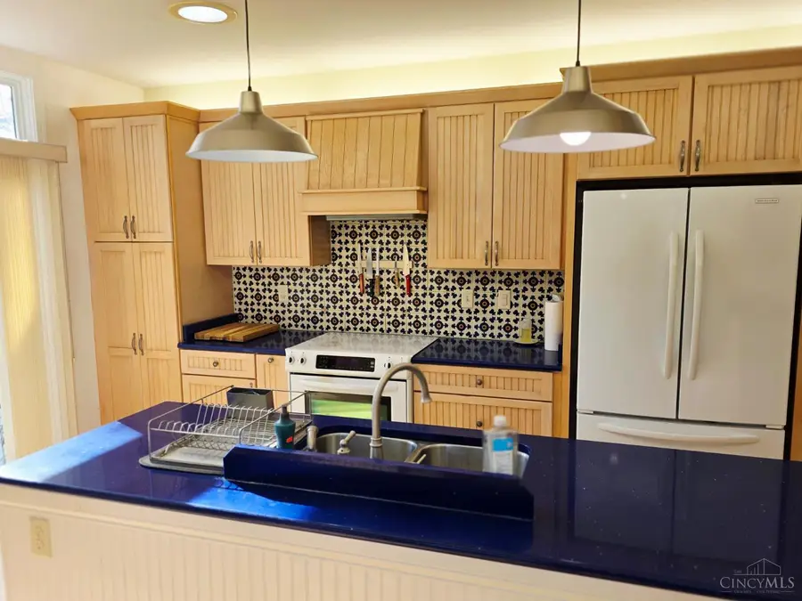 913 S Locust Street, Oxford, OH 45056 - #3