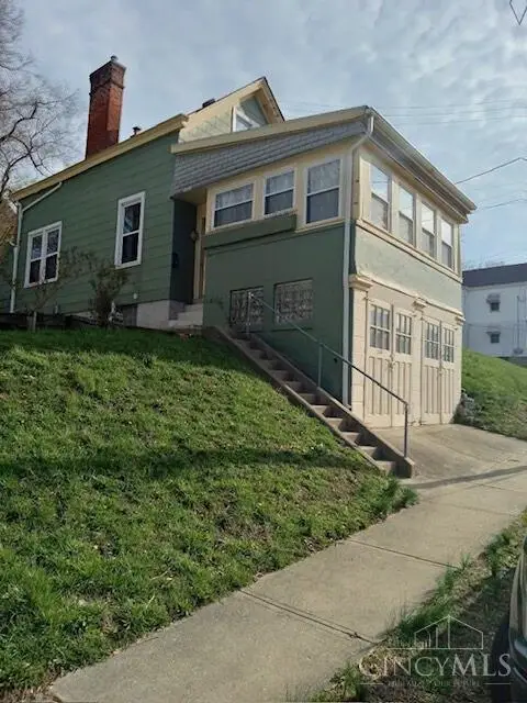 218 Washington Avenue, St Bernard, OH 45217