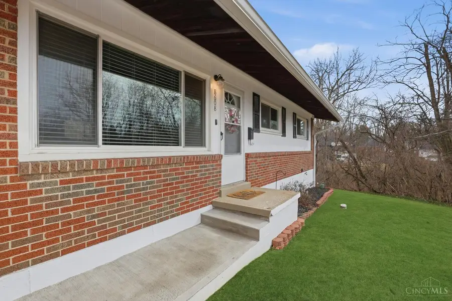 8608 Dundalk Court, Sycamore, OH 45236 - #3