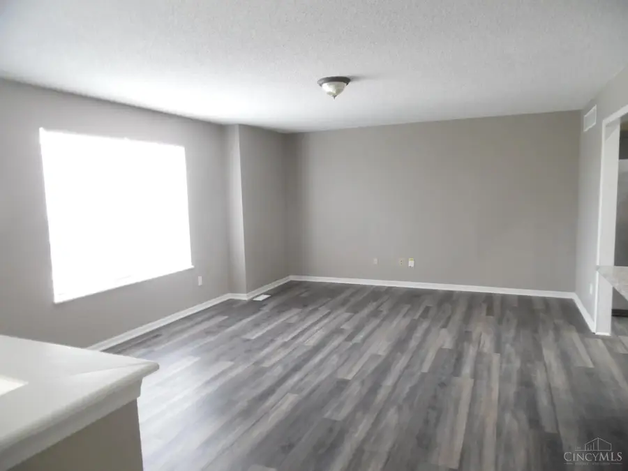 624 Meadow Brook Place, Trenton, OH 45067 - #2