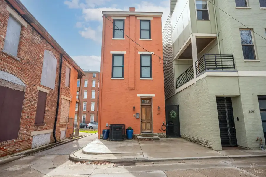 207 Kemp Alley, Cincinnati, OH 45202 - #2