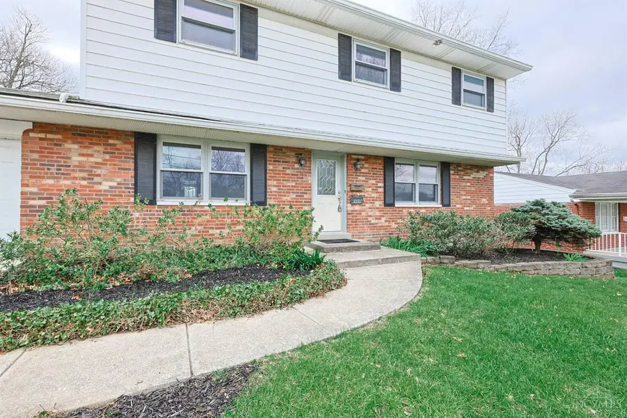 6233 Sharlene Drive, Cincinnati, OH 45248 - #3