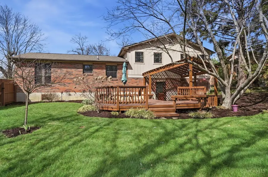 9678 Iris Drive, West Chester, OH 45241 - #2