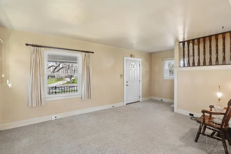 19 Parkway Avenue, Cincinnati, OH 45216 - #3