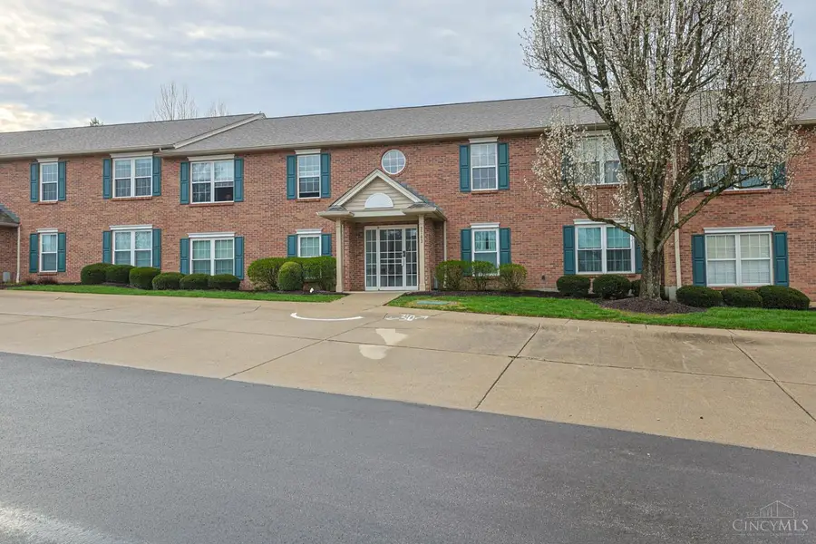 3703 W Galbraith Road, Cincinnati, OH 45247 - #3