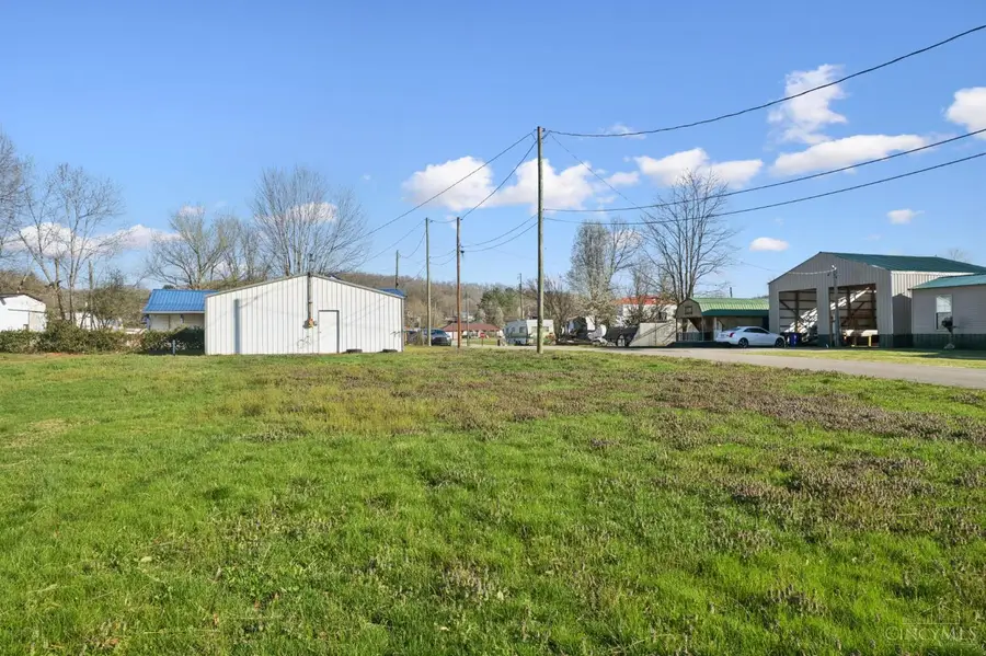 301 W 2nd Street, Manchester, OH 45144 - #2