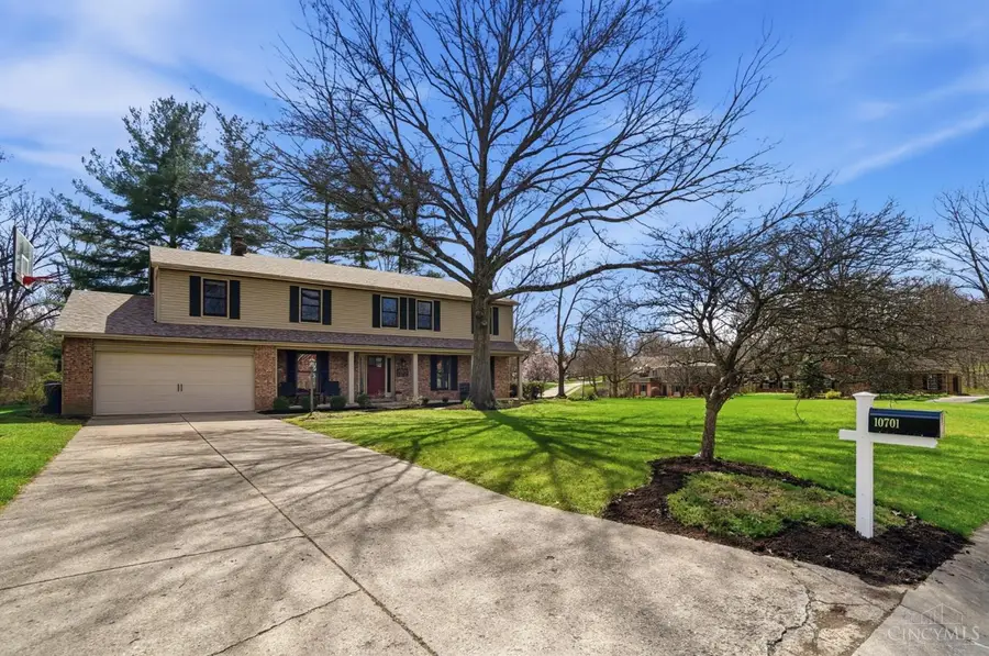 10701 Old Pond Drive, Montgomery, OH 45249 - #2