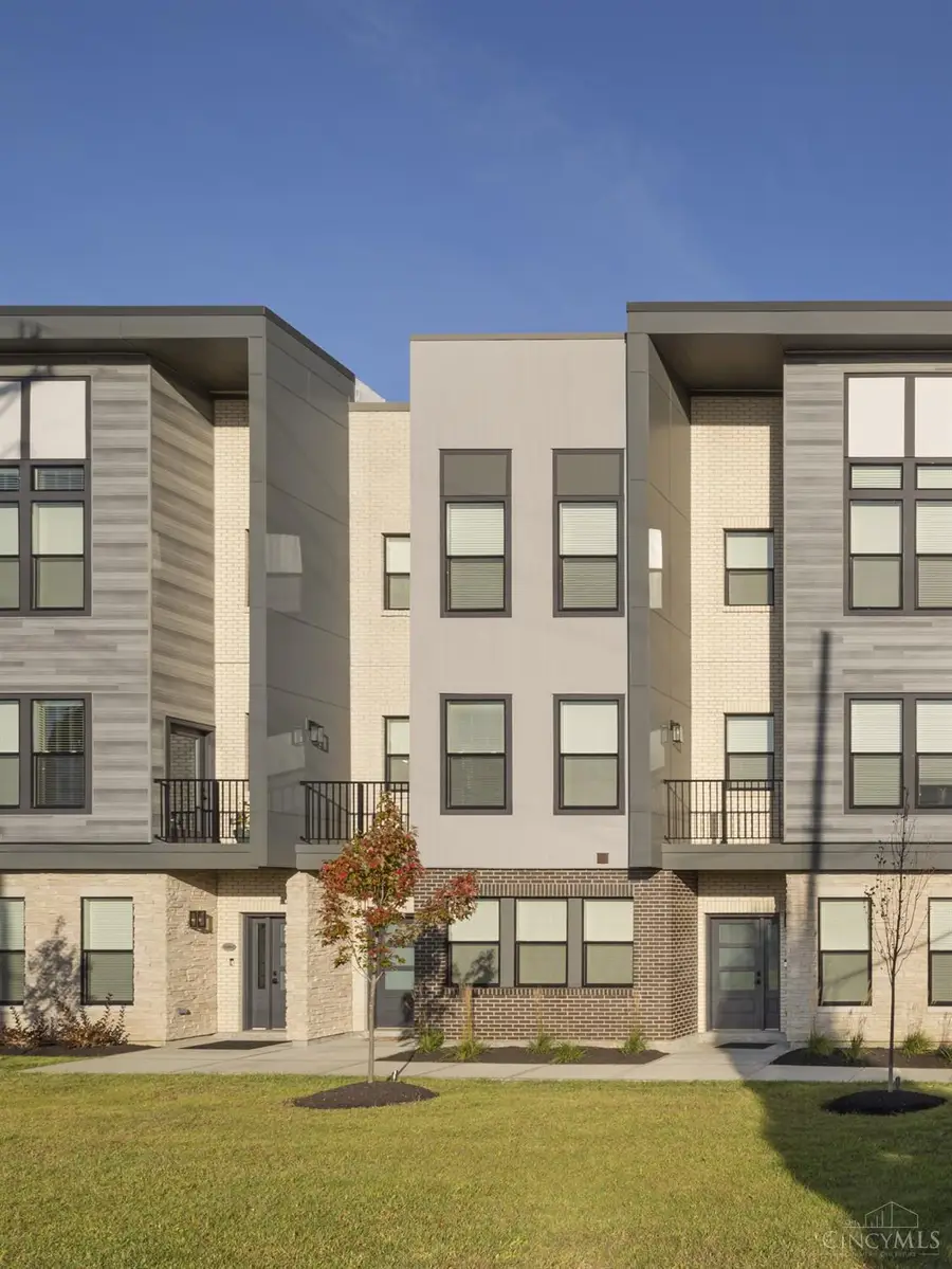 3500 Madison Park Avenue #B, Cincinnati, OH 45209 - #2