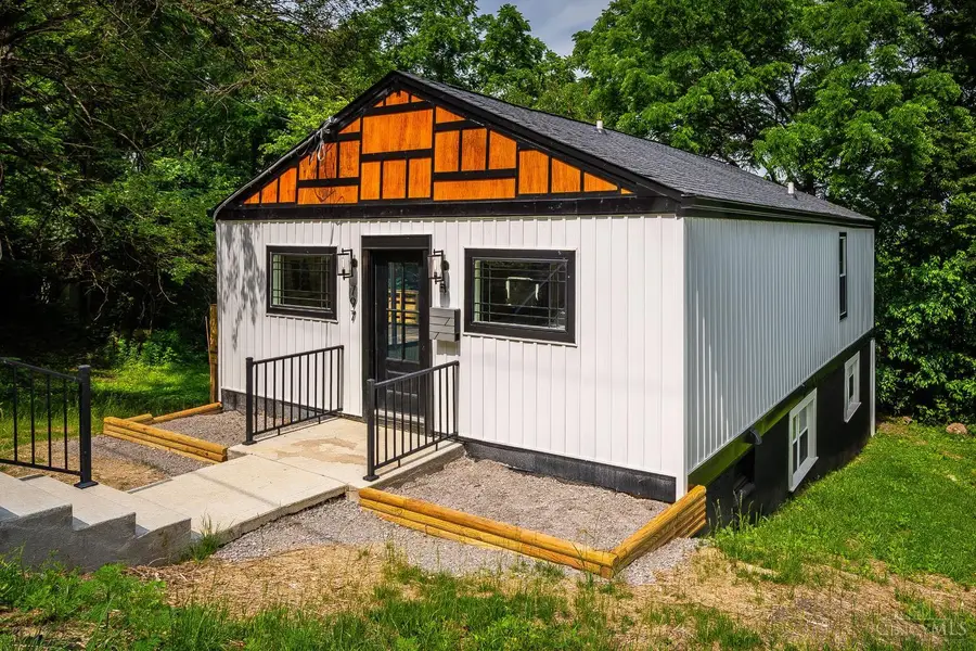 797 Fourth Street, Reading, OH 45215 - #3