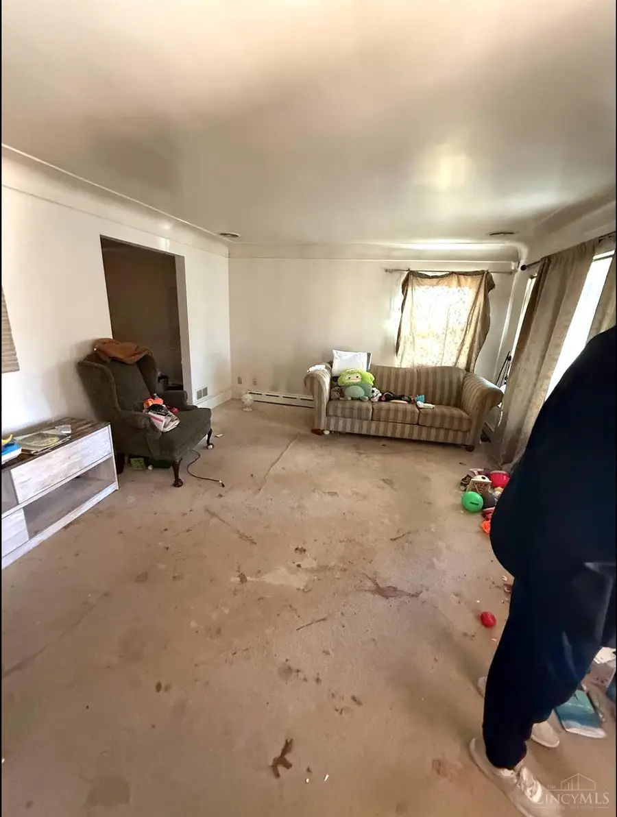 8754 Monsanto Drive, Finneytown, OH 45231 - #2