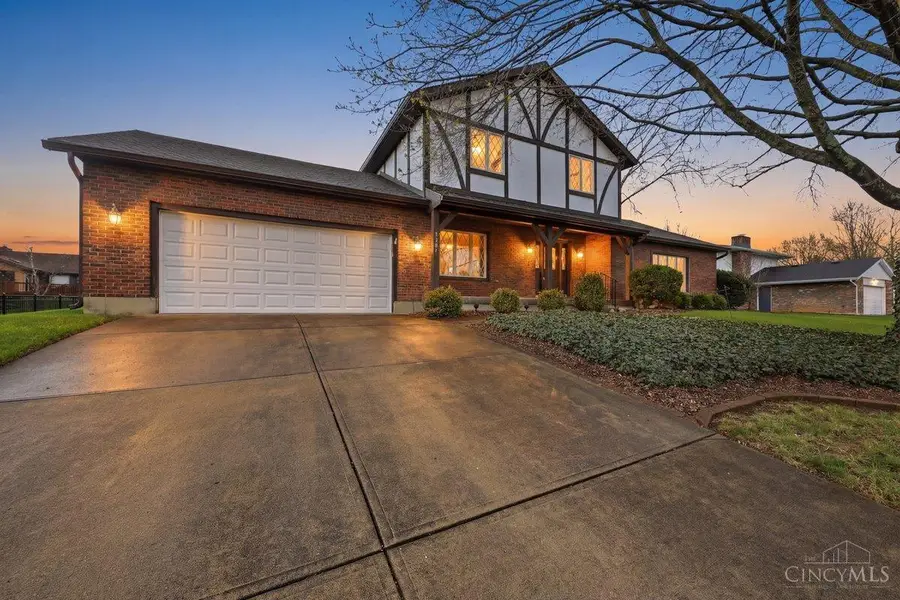 5604 Randy Drive, Fairfield, OH 45014 - #2