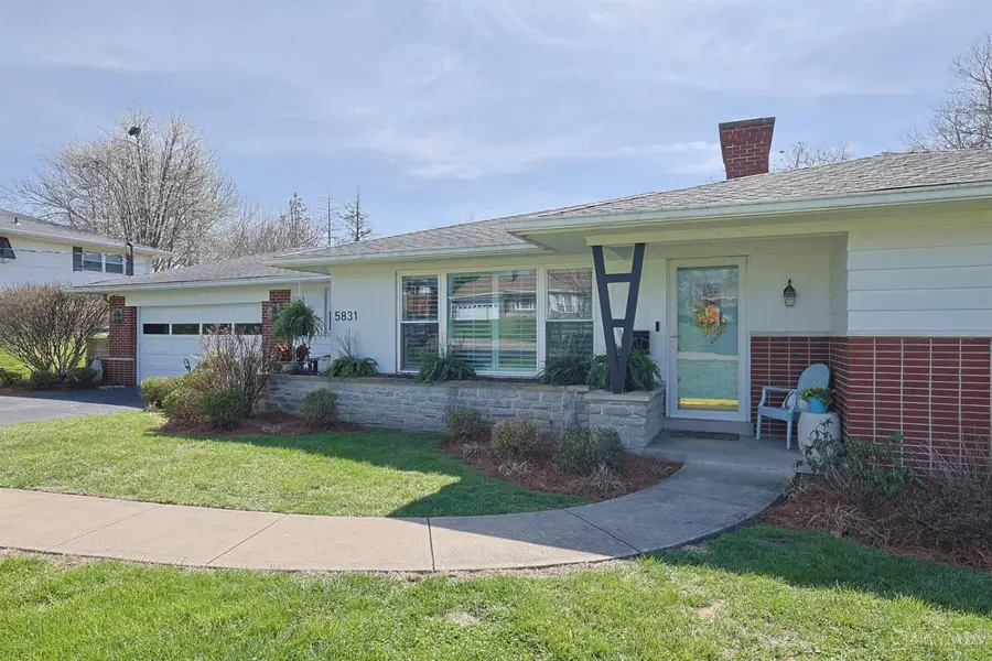 5831 Belleview Avenue, Blue Ash, OH 45242 - #3