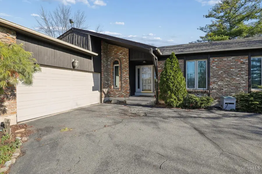 5574 Tylersville Road, West Chester, OH 45069 - #2