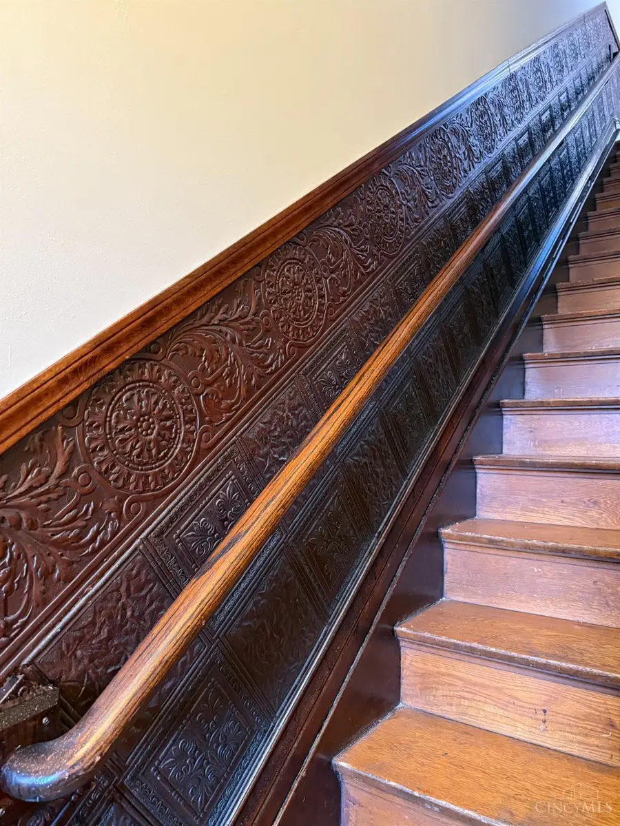 2410 Ashland Avenue, Cincinnati, OH 45206 - #2