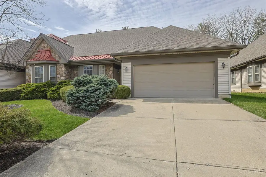 1723 Harmon Drive, Wyoming, OH 45215 - #2