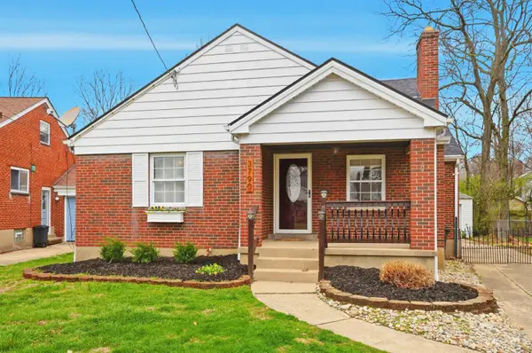 3790 N Broadlawn Circle, Silverton, OH 45236