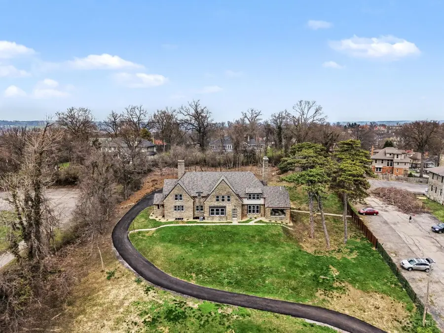 740 N Fred Shuttlesworth Circle, Cincinnati, OH 45229 - #3