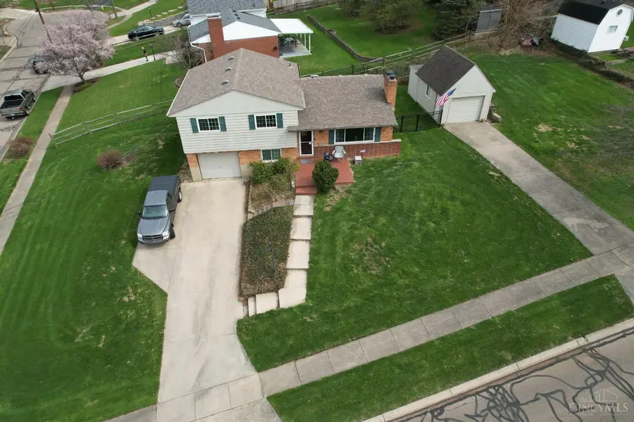 4073 Mantell Avenue, Sycamore, OH 45236 - #2