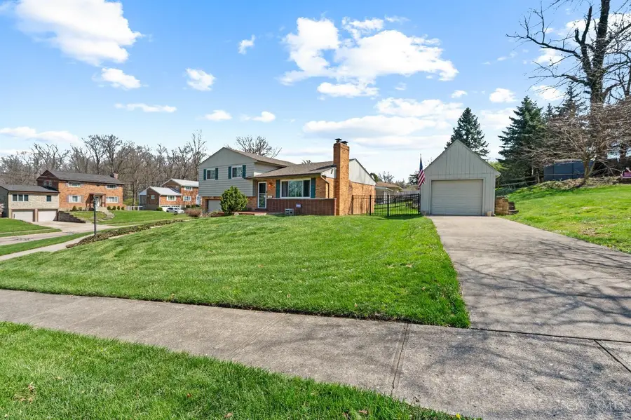 4073 Mantell Avenue, Sycamore, OH 45236 - #3