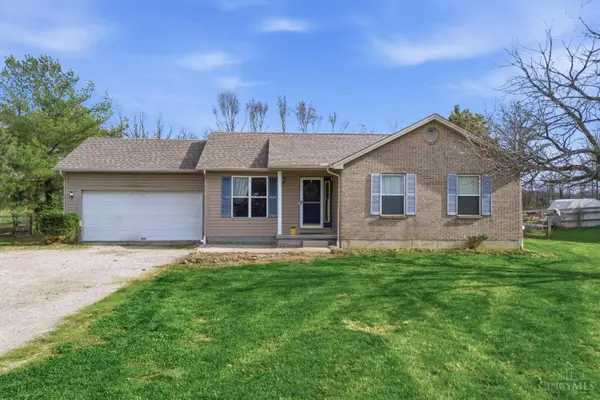 8747 Waynes Way, Blanchester, OH 45107