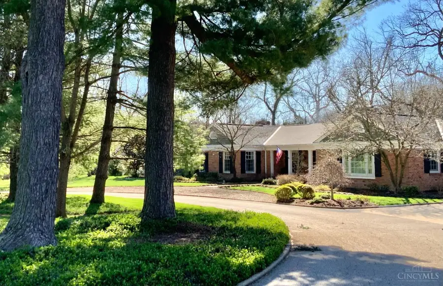 2 Lexington Circle, Terrace Park, OH 45174 - #3