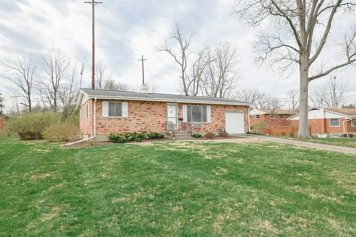 8757 Brittany Drive, Sycamore, OH 45242 - #1