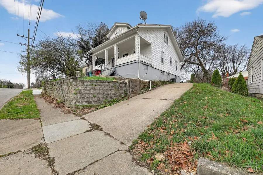 493 Pedretti Avenue, Delhi, OH 45238 - #3