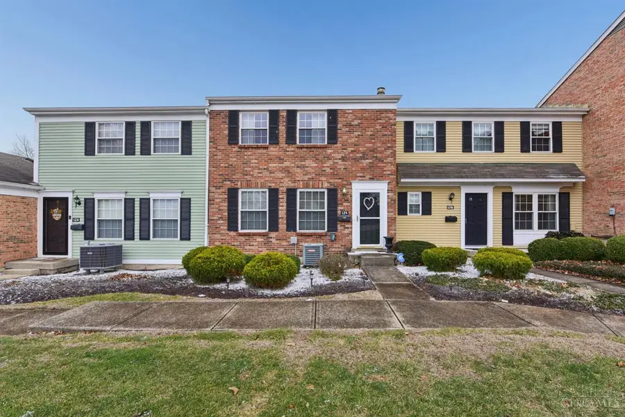 125 Chapel Hill Drive, Fairfield, OH 45014 - #2