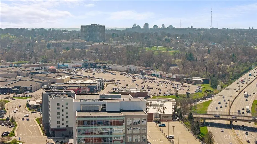 3906 Edwards Road #B, Cincinnati, OH 45209 - #2