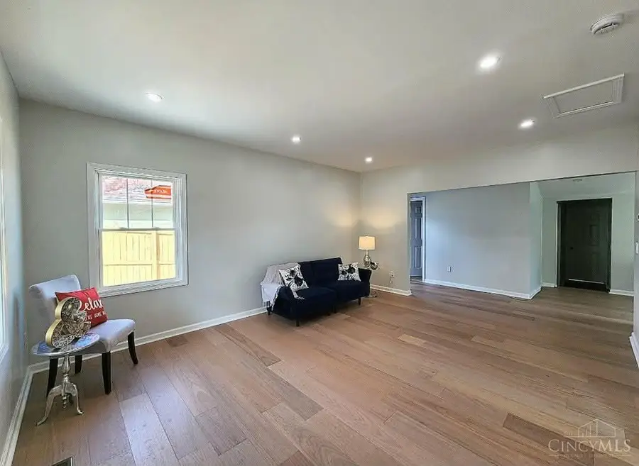 208 Johnson Street, Hillsboro, OH 45133 - #3