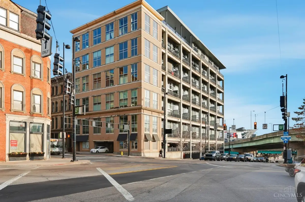 353 W Fourth Street #209, Cincinnati, OH 45202 - #1