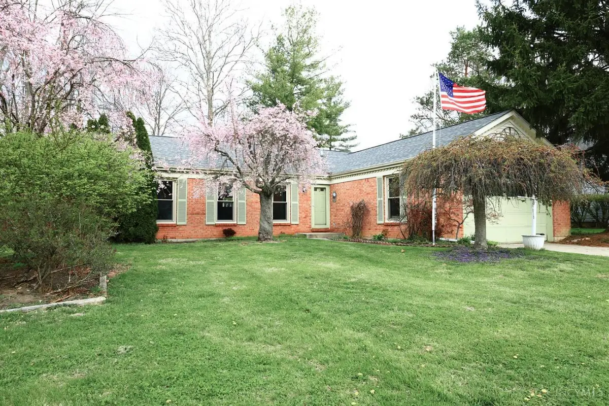 1202 Meadow Knoll Court, Batavia, OH 45103 - #1