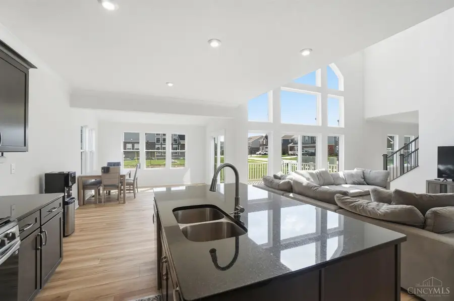 5900 Carriage Meadows Drive, Liberty, OH 45011 - #2