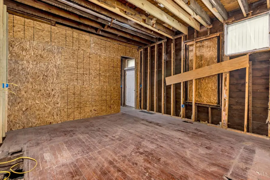 2169 Sohn Street, Cincinnati, OH 45219 - #3