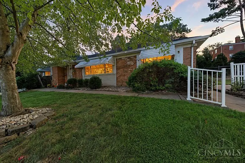 6955 Carroll Avenue, Sycamore, OH 45236 - #2