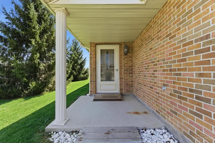 648 Oakridge Drive, Wilmington, OH 45177 - #2