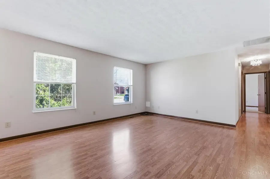 648 Oakridge Drive, Wilmington, OH 45177 - #3